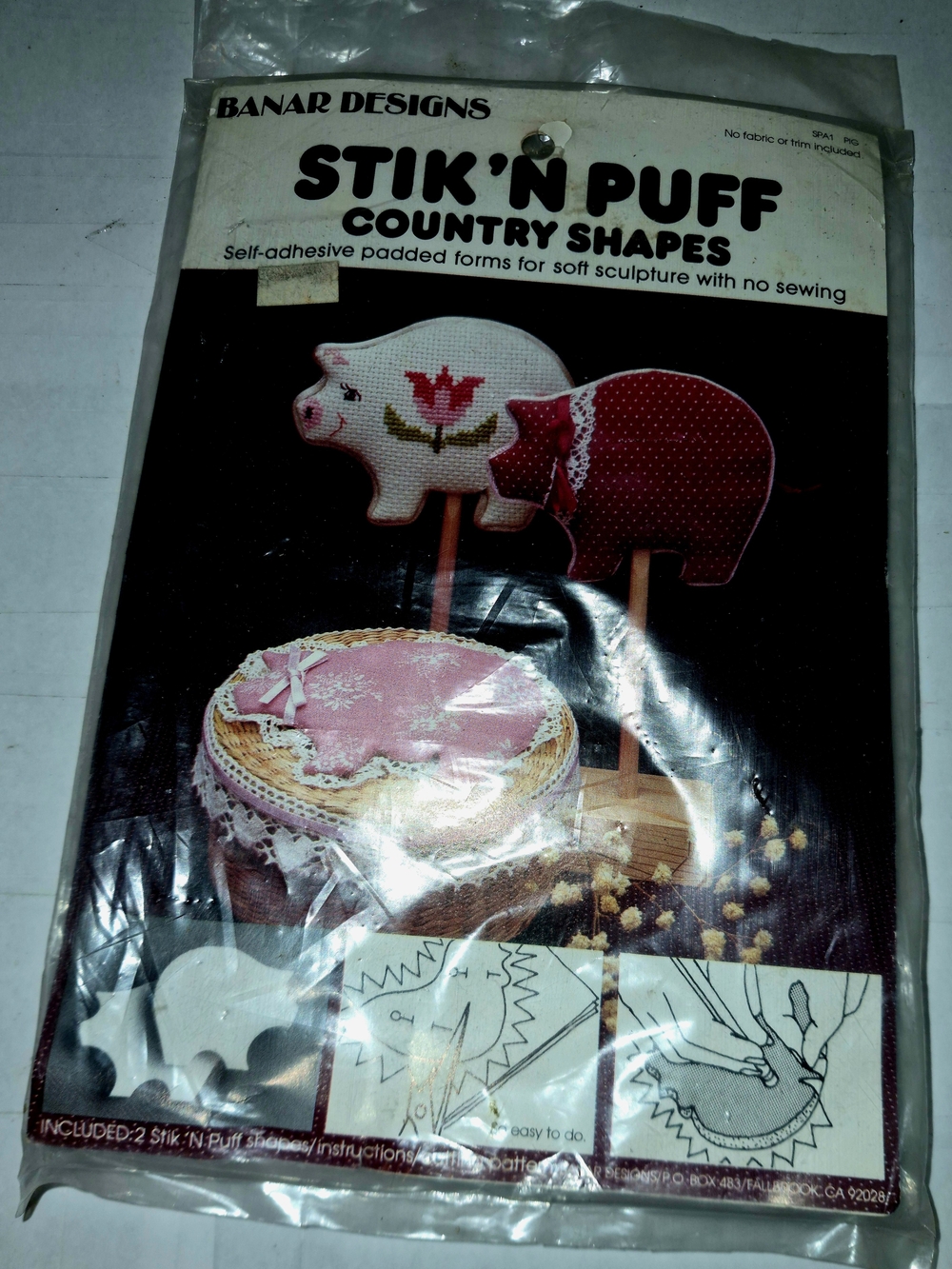 Vintage Banar Designs Stik 'N Puff Country Shapes Pigs No Sew Craft Kit